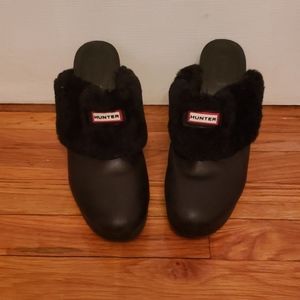 HUNTER Black Sheepskin Mule 10M